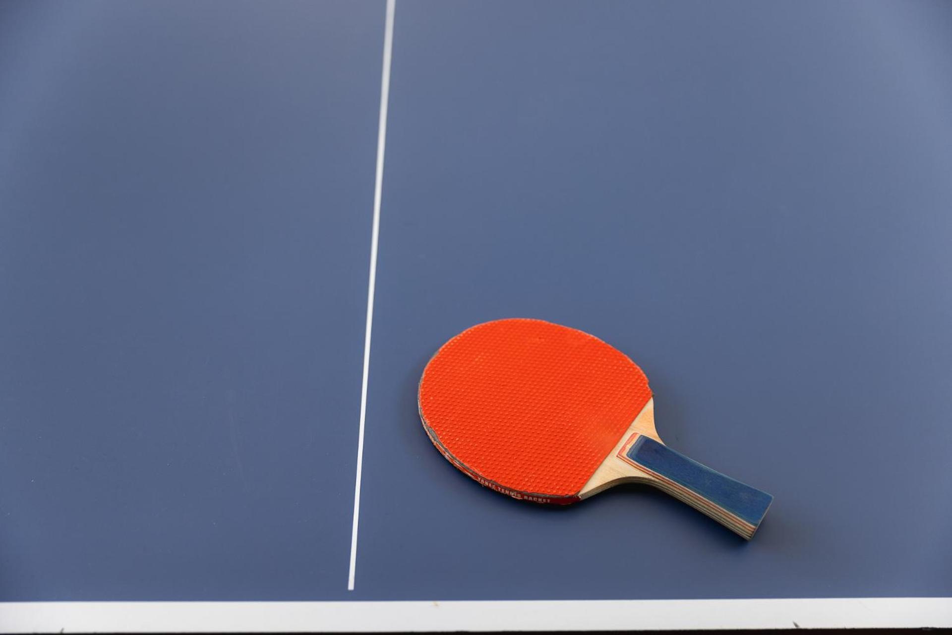 Ping-Pong Paradise Crawley  Luaran gambar